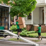 GET PROFESSIONAL HELP TO HAVE A SMOOTH AND EASY MOVE